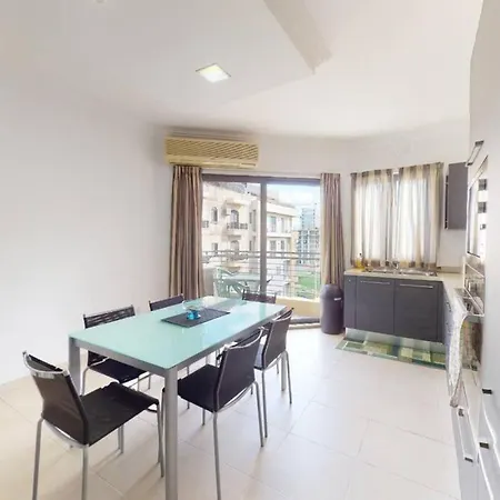 Apartment 4th Floor In Tigne Sliema