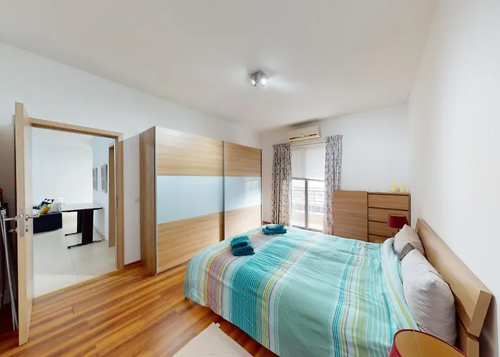 4th Floor In Tigne * Sliema