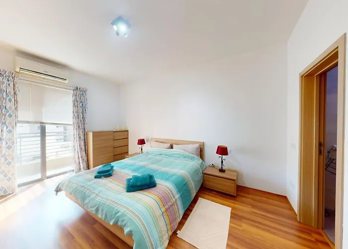 4th Floor In Tigne * Sliema