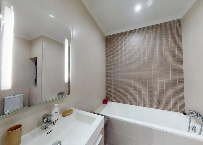 4th Floor In Tigne Daire Sliema