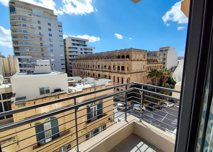 4th Floor In Tigne Daire